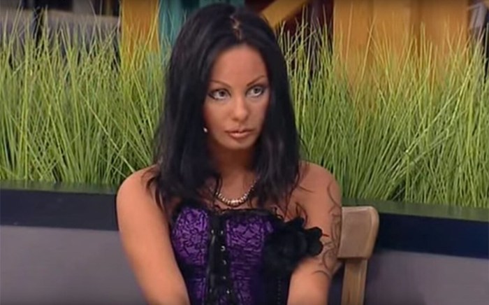 Intro to XXX 1 Joined the name of the actress at the beginning