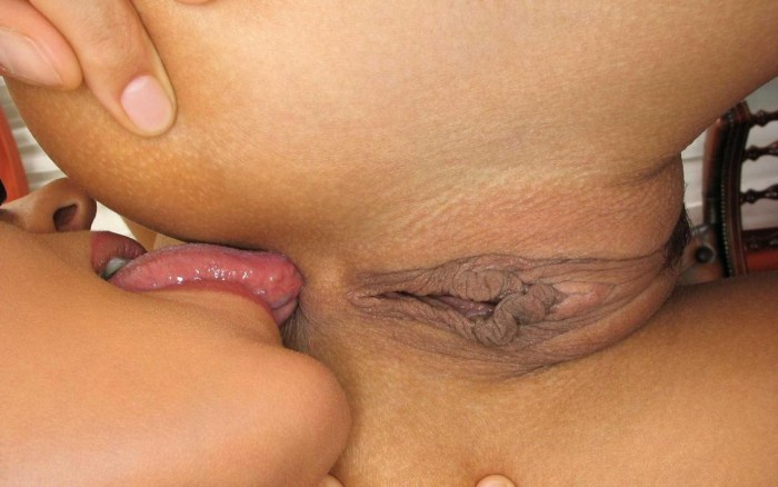 The girl ends with cunnilingus