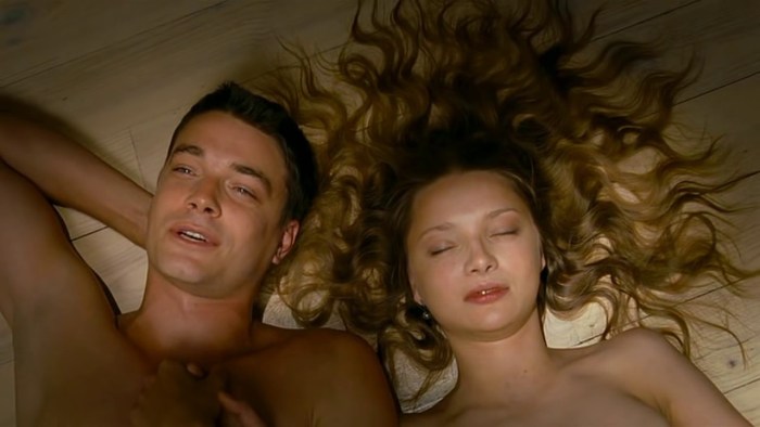 And the dawns here are quiet 2015 scene in the bathhouse of the actress