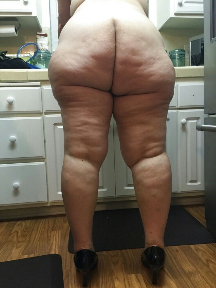 Fat women with huge asses