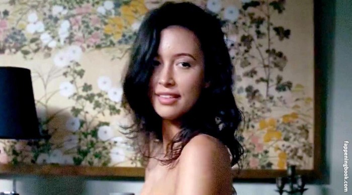 Paula Patton Naked in the film 2 trunks