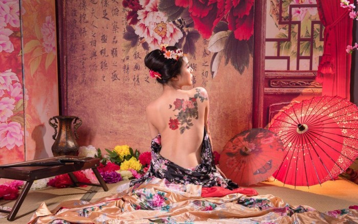Olga Stern Geisha