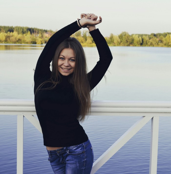 Ekaterina Andreeva Girl with unnatural thinness