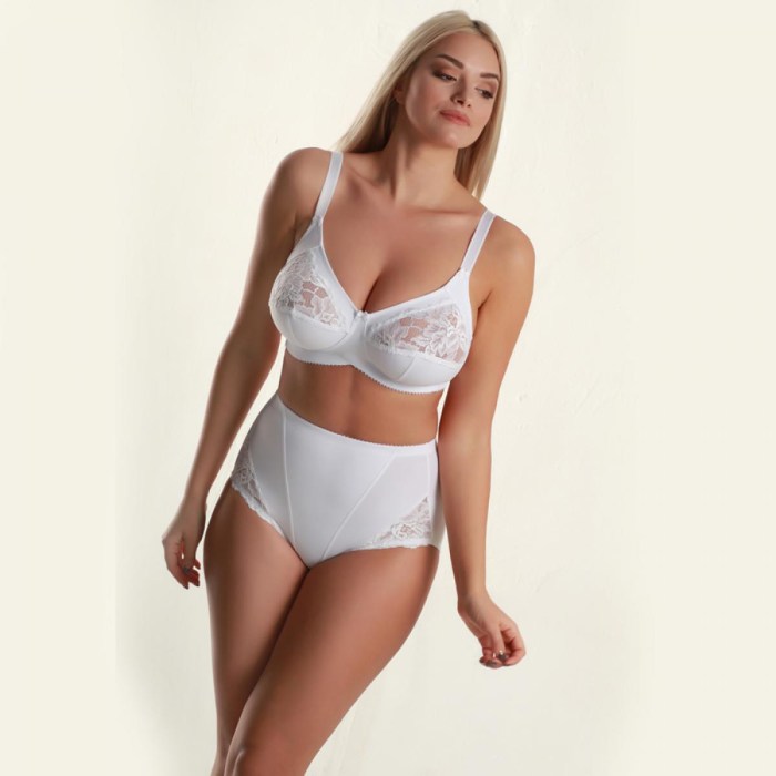 Beautiful women's linen dry