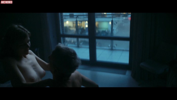 Jennifer Lopez in the film Parker