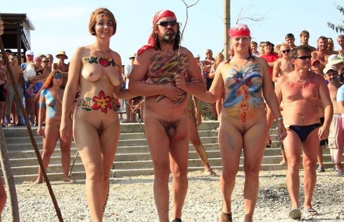 Families of young nudists in Cap Dag