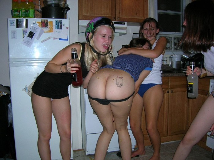 Photos of naked drunken women