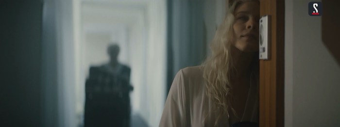 Arina Blonde