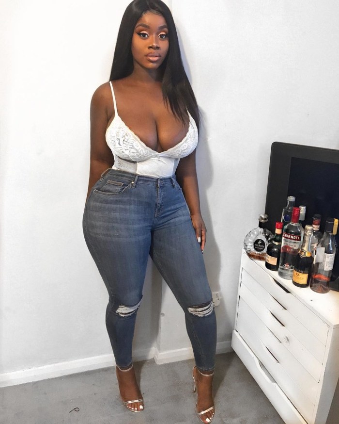 Naomi Banks with wide hips