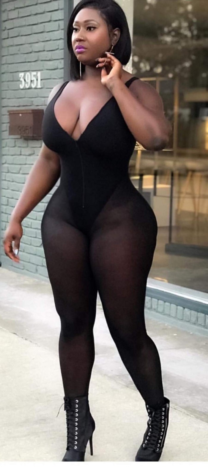 Naomi Banks with wide hips