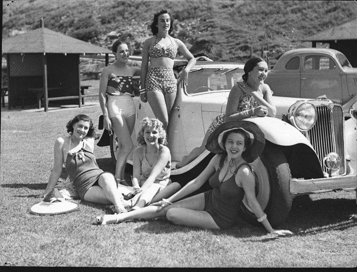 Retro nudist families