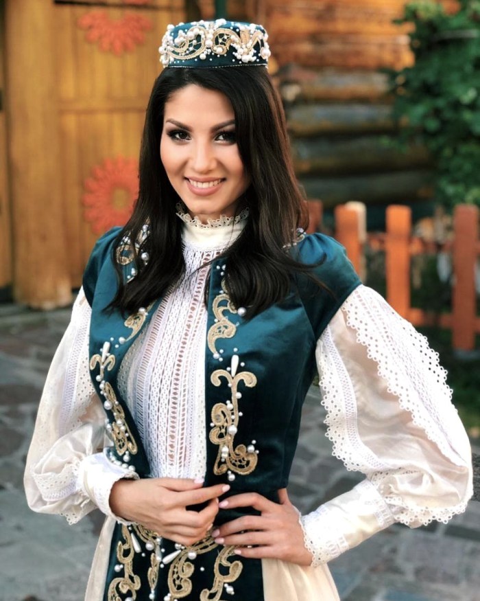 Beauties Tatars