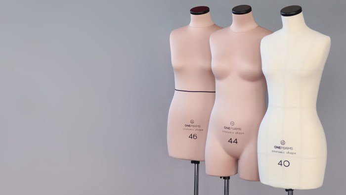 Mannequins Uan Forms