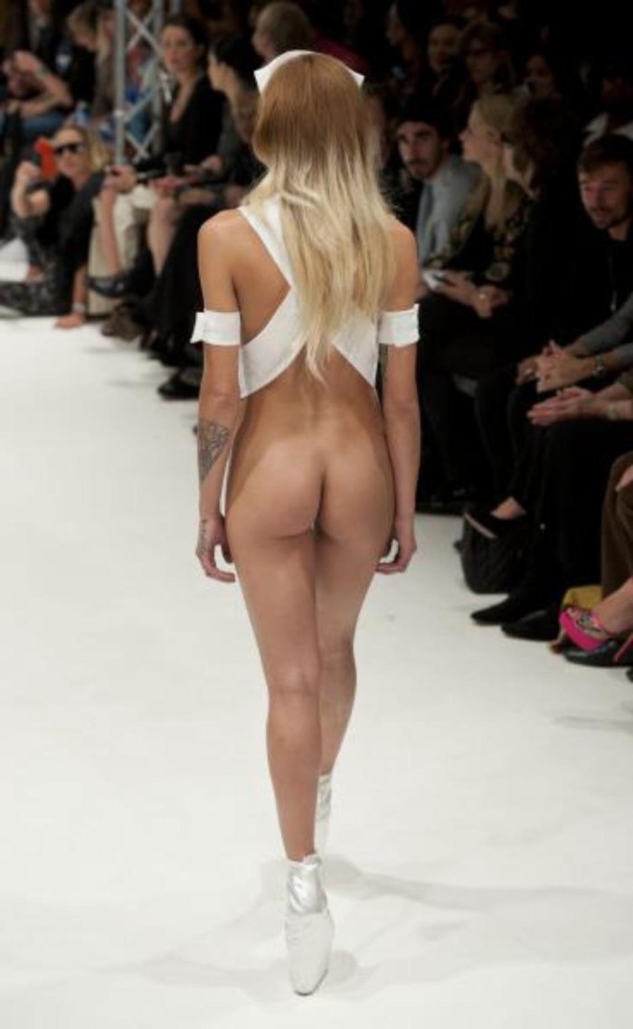 Michaela Shefer on the catwalk