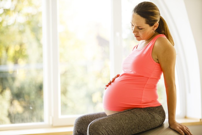 A pregnant woman gives birth
