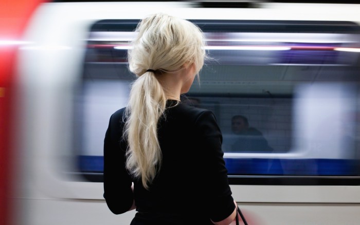 Photo shoot in the subway girl