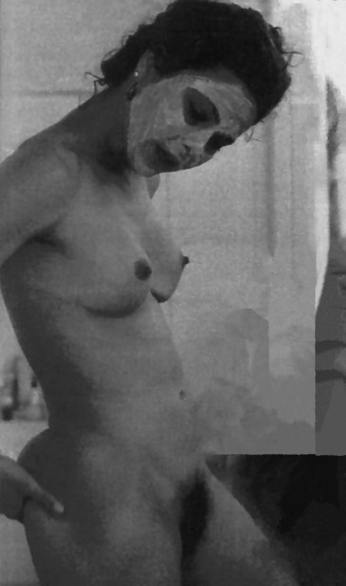 Naked actress Ornella Muti