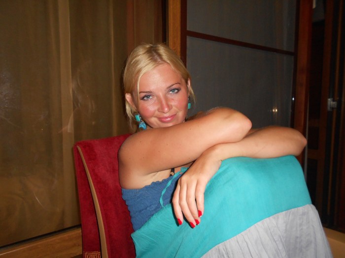 Amateur Blonde Vika from Moscow Russia Exposed Part 1nyu