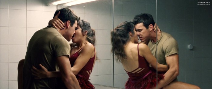 Clara Lago Nude in the film Bunker