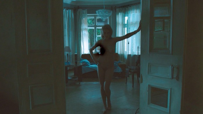Steel butterfly Naked Melnikova