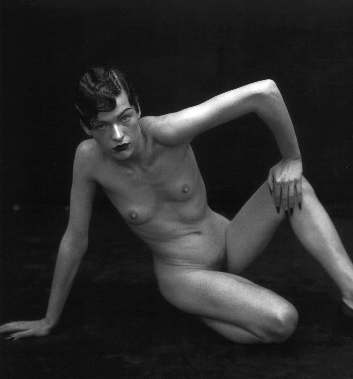 Naked Mila Yovovich in films