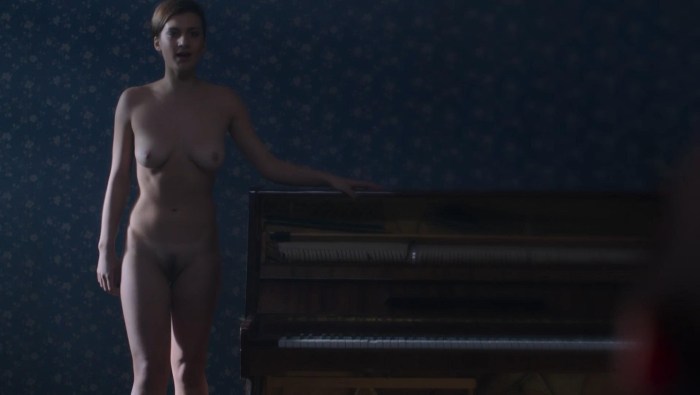 Ekaterina Vilkova in the bath a dawn