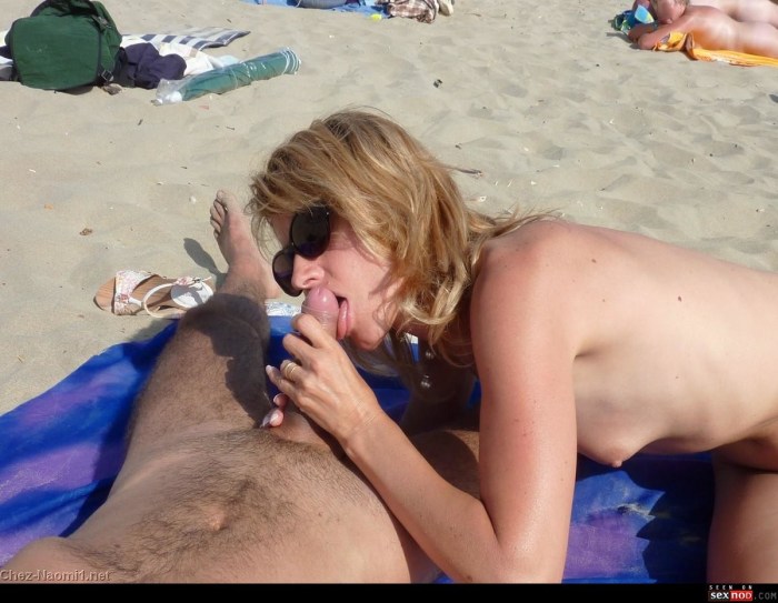 Amateur Cocksucker Blows Him on the Beach