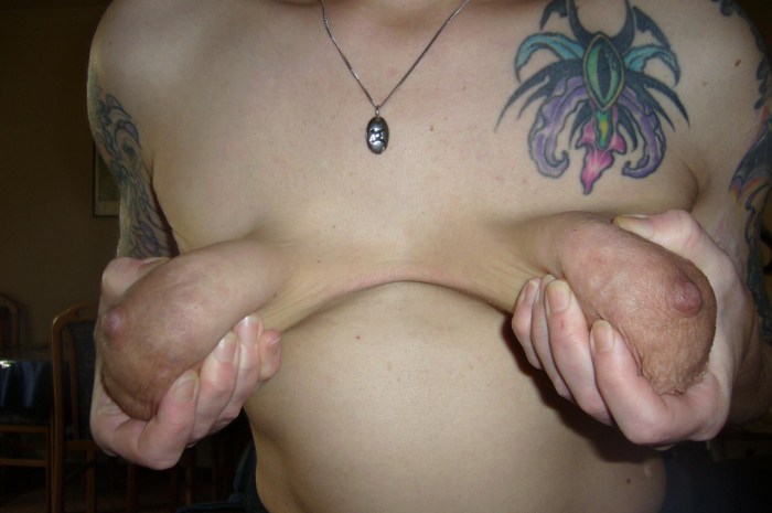 Elderly naked women with sagging boobs