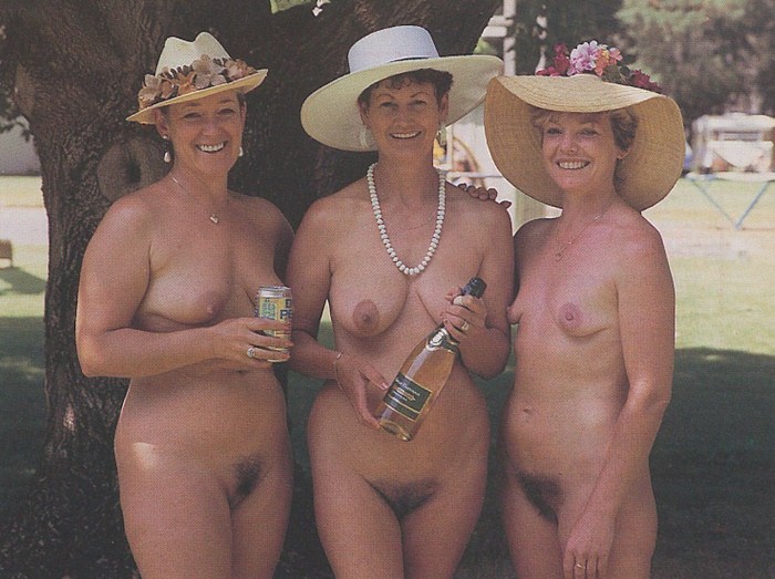 Masturbation of girls on the beach