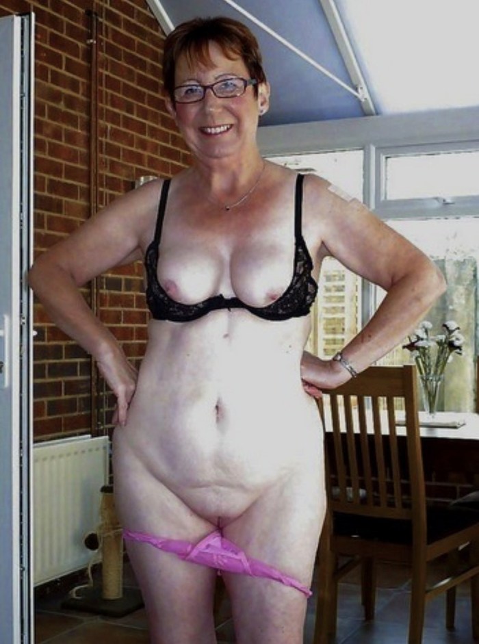 Naked hairy women with glasses