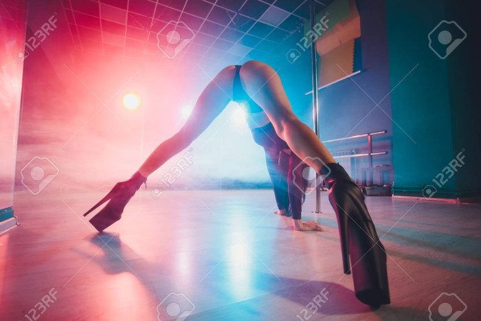 Dancers Naked strip bar