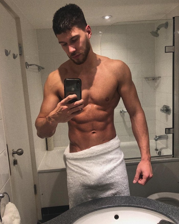 Selfie towel