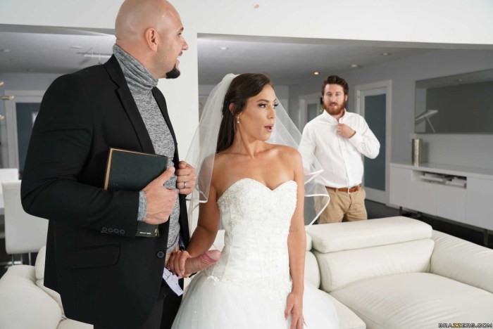 Porn actress Simony Diamond Bride