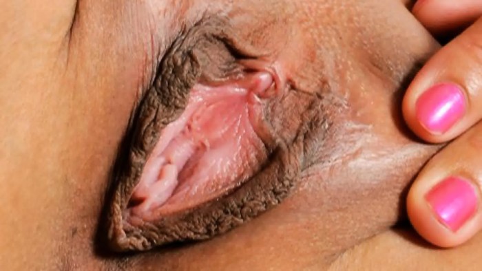 Girl with the longest clitoris