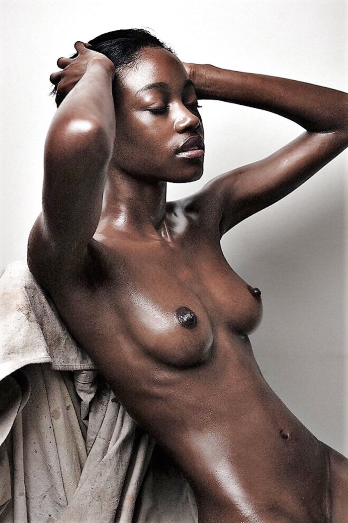 Leice Duval dark -skinned porn actress