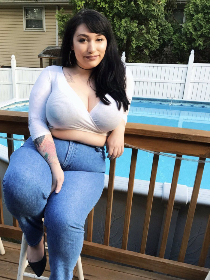 Mature thick Asian women