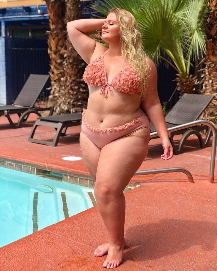 Thick elderly in linen