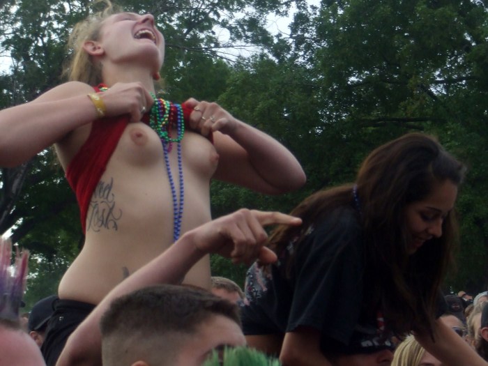 Naked chicks on rock festivals