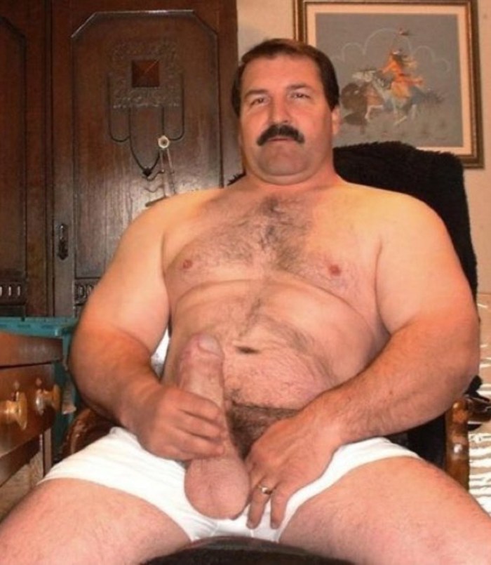 Jerge of hairy men