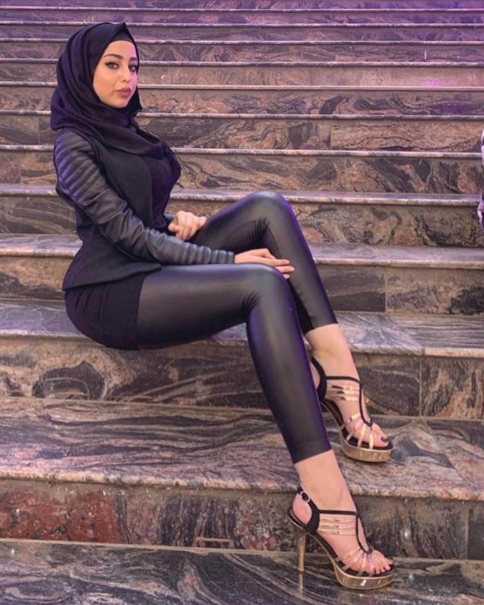 Girls in a tight -fitting hijab