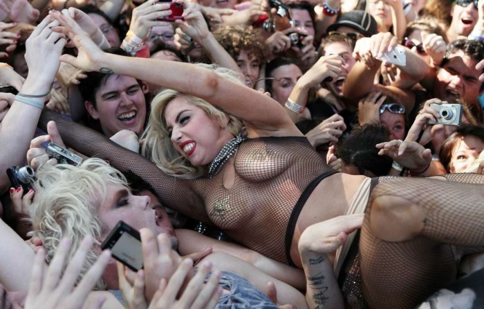 Lady Gaga Naked at a concert