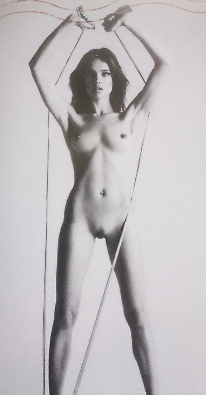 Amber Valletta Erotic scenes