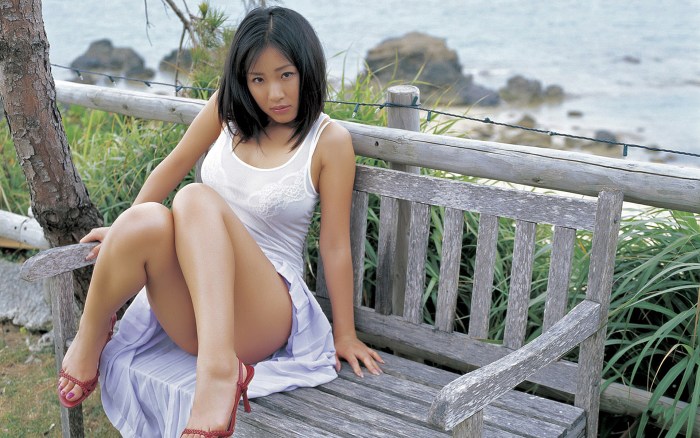 Naked Chinese girls