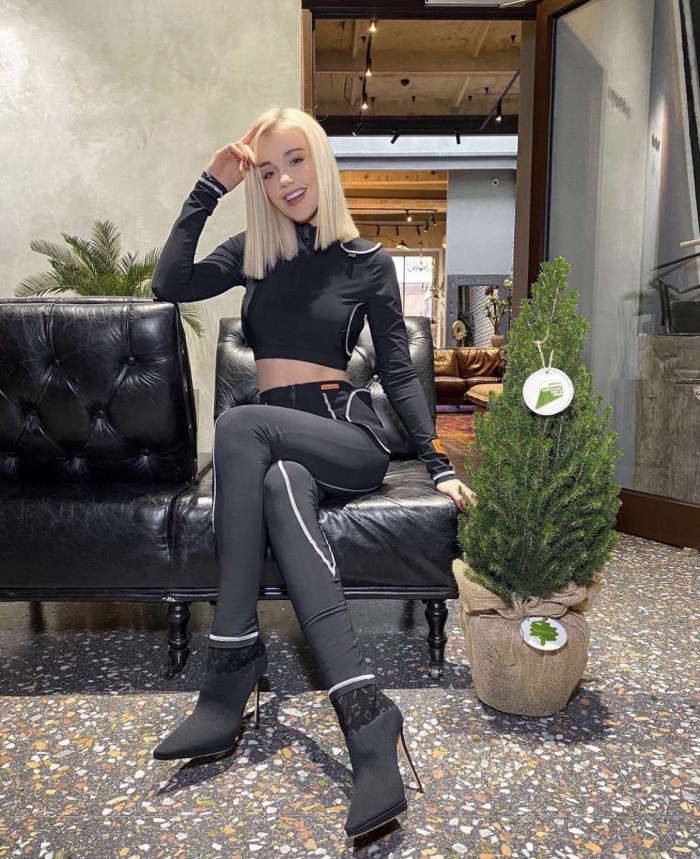 Julianna Karaulova legs