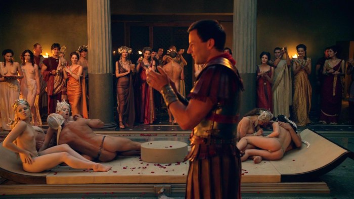 Naked women in antiquity