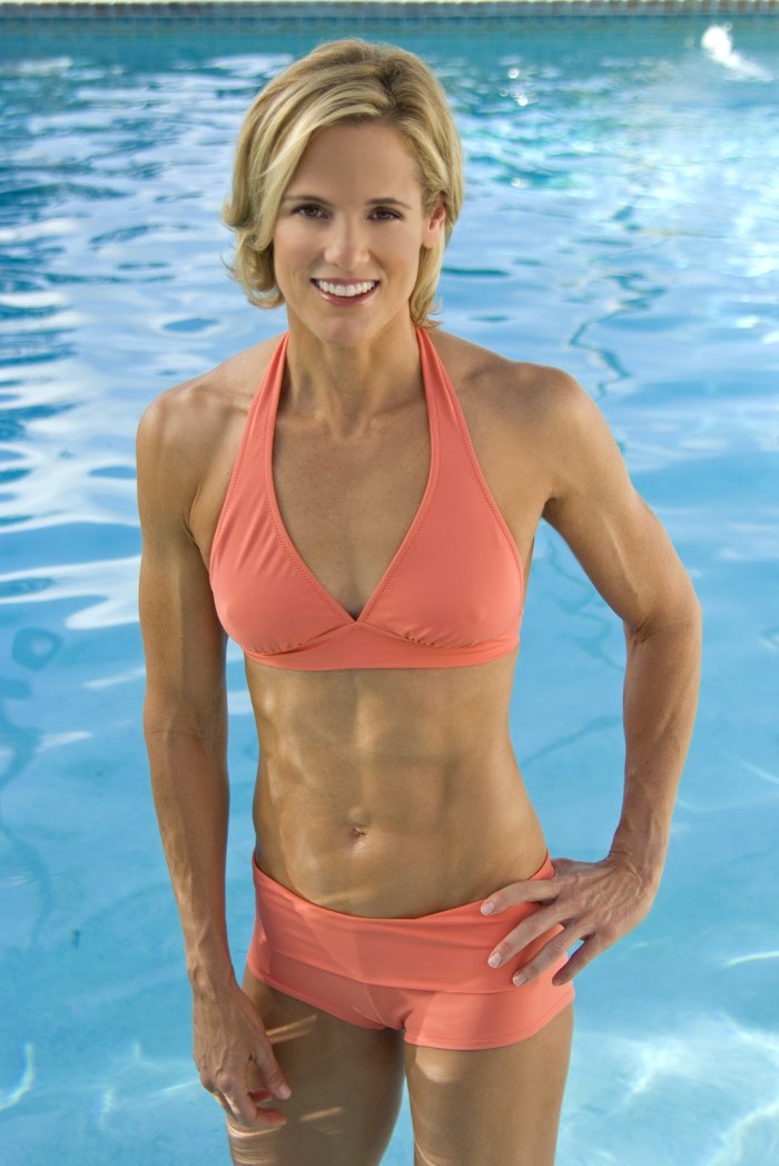Joelle Tempting Sportswoman
