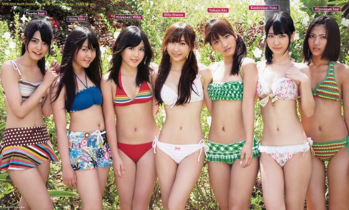 Lovely naked girls