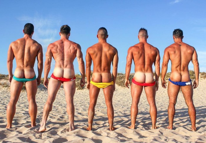 A lot of naked female pop