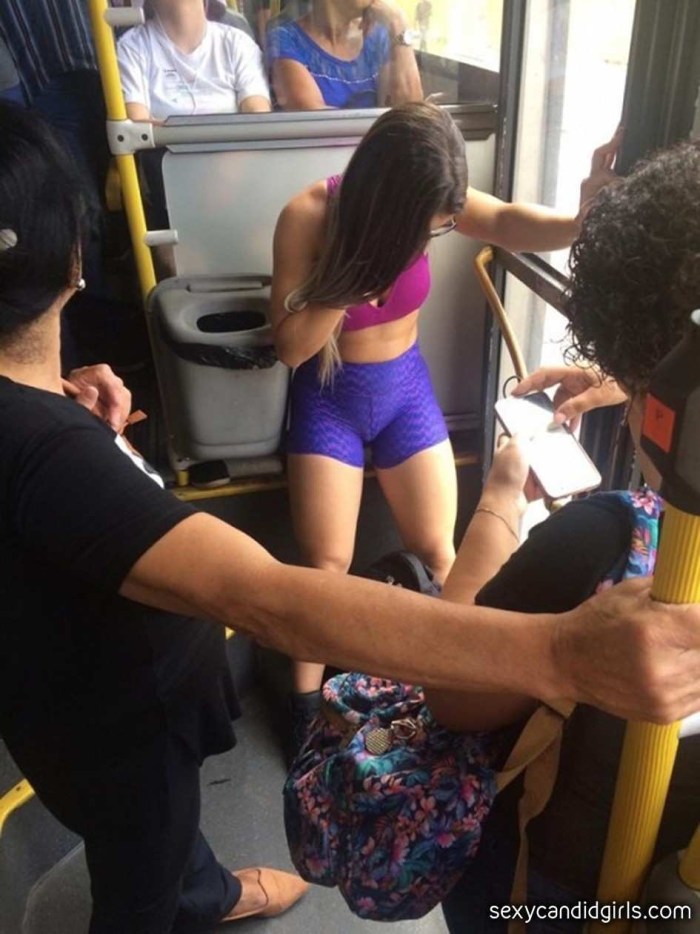 Squire buses of girls