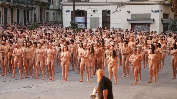 High school students are dressed and undressed